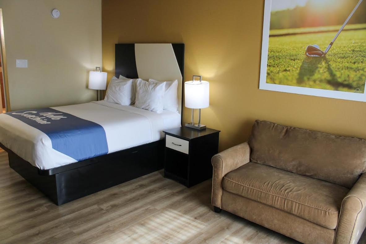 Days Inn By Wyndham Bend Esterno foto