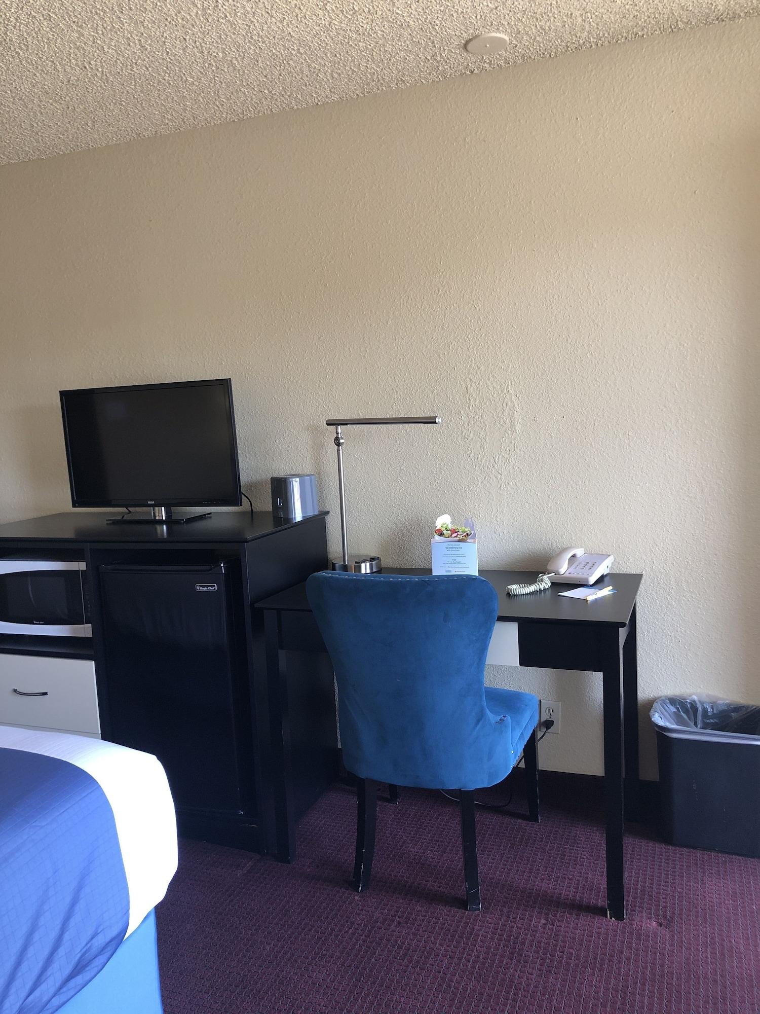 Days Inn By Wyndham Bend Esterno foto