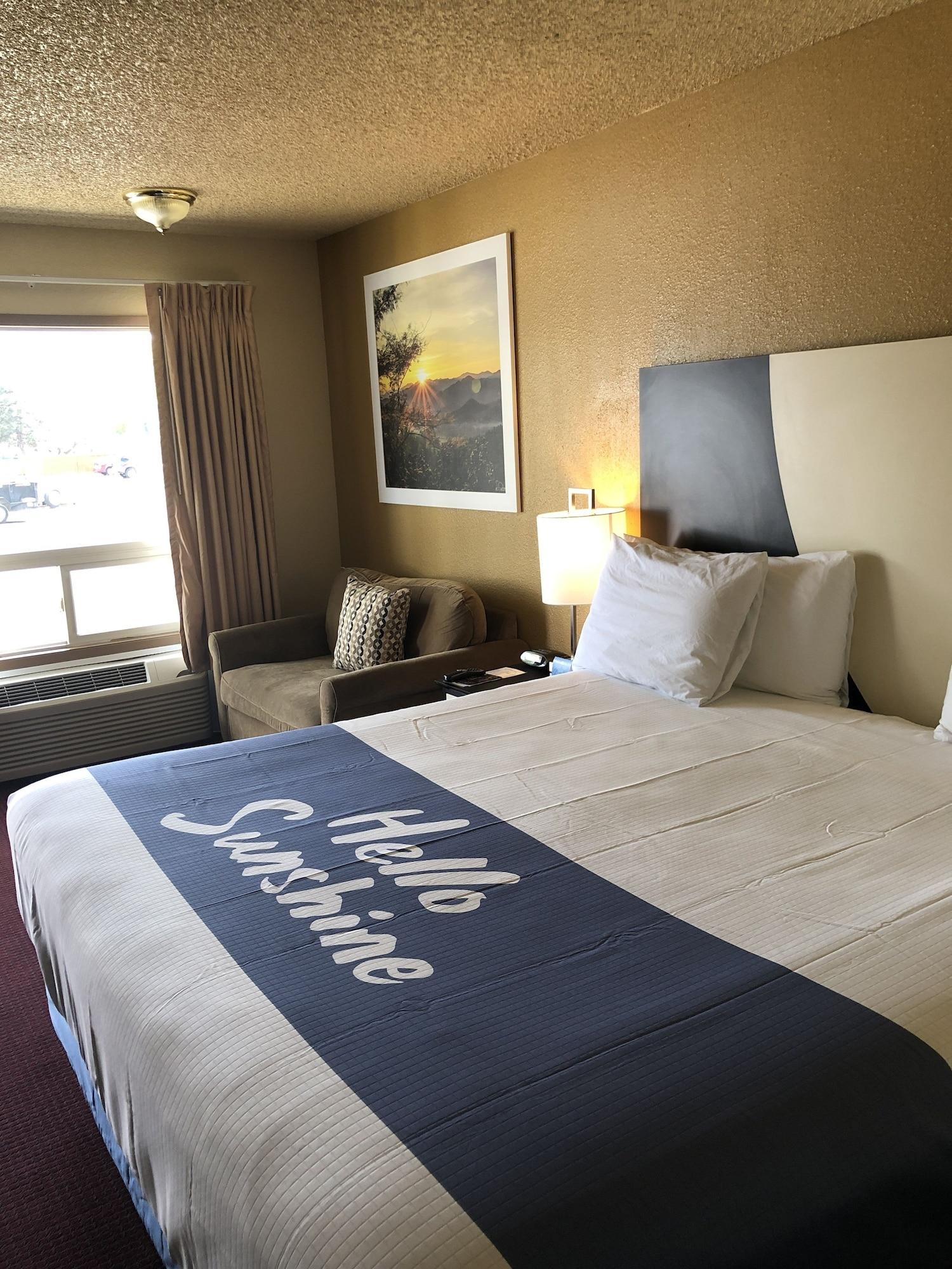 Days Inn By Wyndham Bend Esterno foto