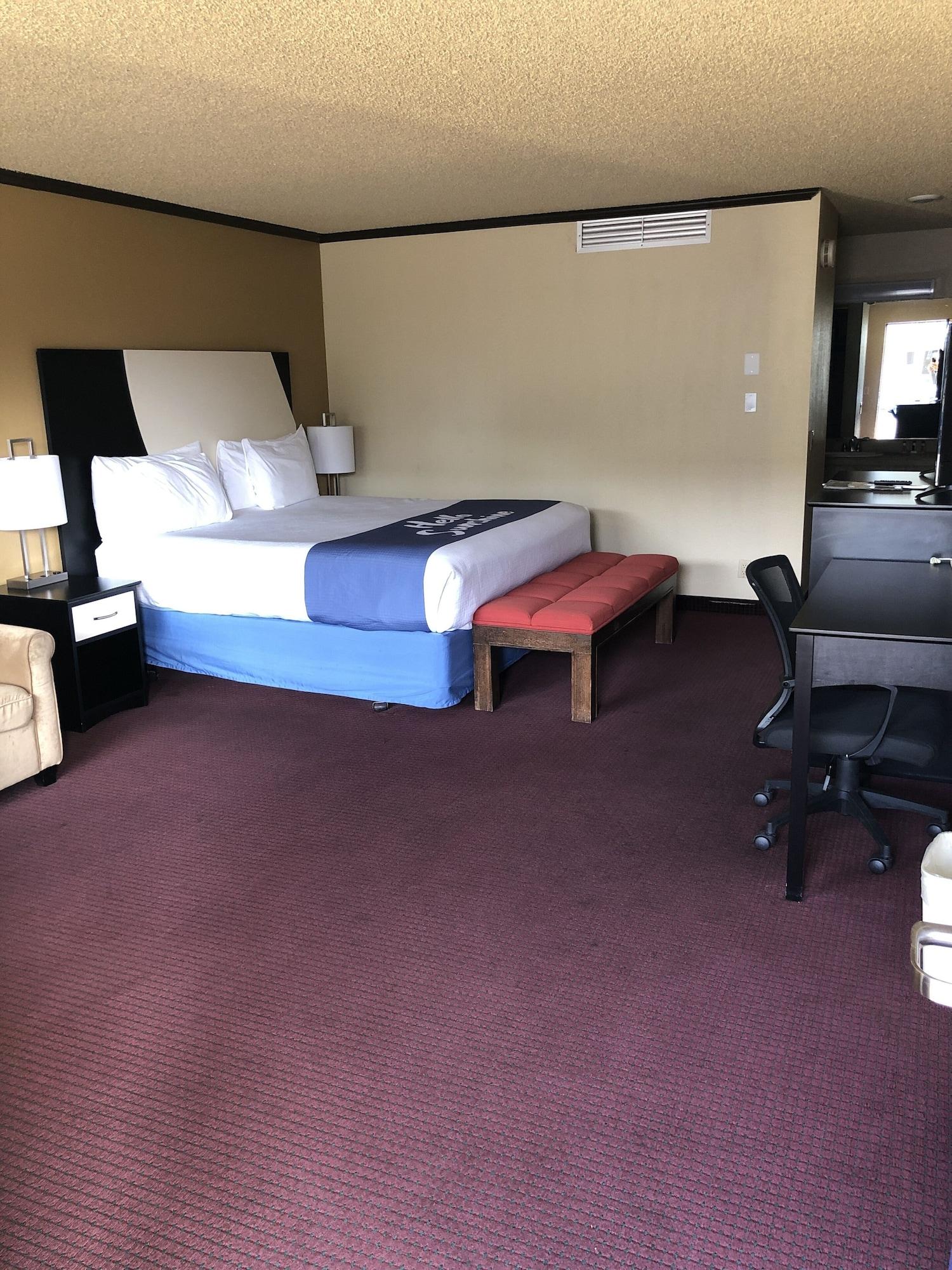 Days Inn By Wyndham Bend Esterno foto